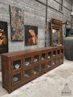 Historisch 297 cm lang houten dressoir, Glas, Ophalen of Verzenden, Zo goed als nieuw, 200 cm of meer