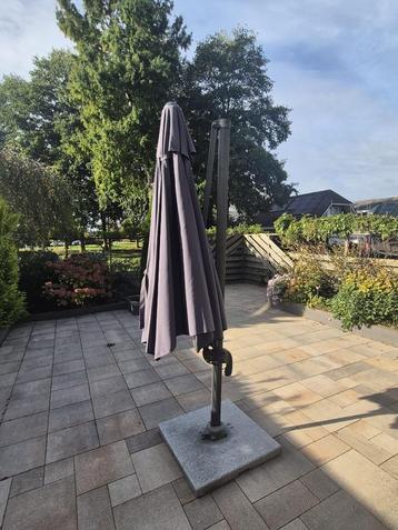 Parasol beschikbaar voor biedingen