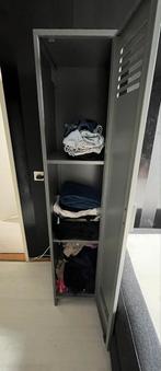 Twee stoere lockers, Zo goed als nieuw, Ophalen