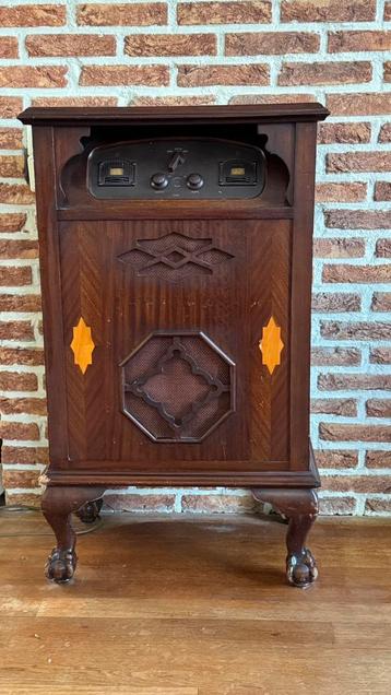 Radio  PYE C 29817 Cambridge england beschikbaar voor biedingen