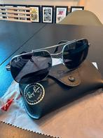 Ray-Ban Zonnebril - Stijlvol en Beschermend!, Zonnebril, Zwart, Ophalen of Verzenden, Zo goed als nieuw