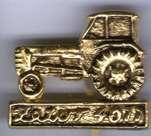 ZETOR 4011 tractor koperkleurig speldje ( E_191 ), Verzamelen, Speldjes, Pins en Buttons, Nieuw, Speldje of Pin, Transport, Verzenden