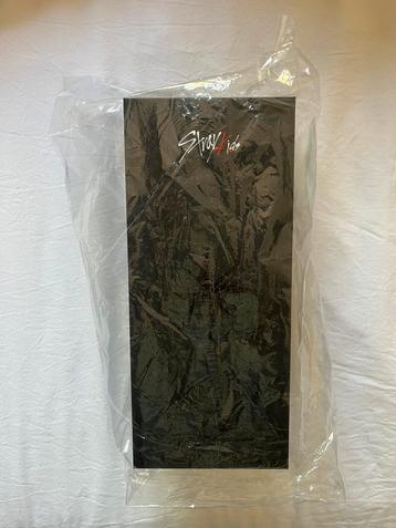 Stray Kids lightstick Versie 2 beschikbaar voor biedingen