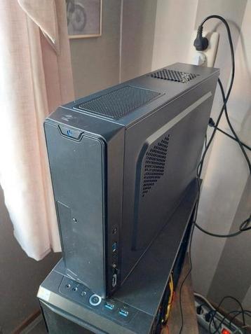 Asrock i3 7100 3.90ghz 8gb geheugen 256 ssd 1 terrabyte hd beschikbaar voor biedingen