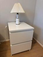 2 witte Ikea Malm nachtkastjes, Huis en Inrichting, Slaapkamer | Nachtkastjes, Gebruikt, Minder dan 45 cm, Hout, 55 tot 70 cm