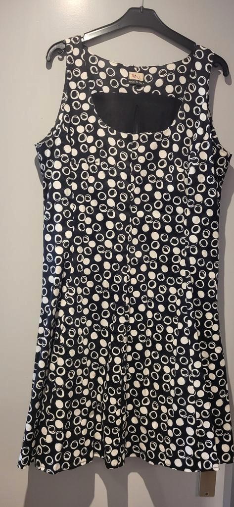 Heart (Art) jurkje maat 8-M, Kleding | Dames, Jurken, Zo goed als nieuw, Boven de knie, Ophalen of Verzenden