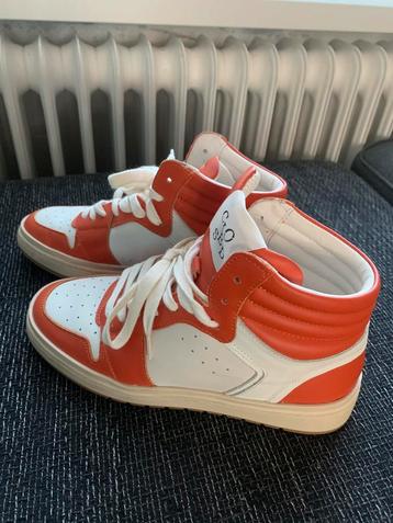Schoenen beschikbaar voor biedingen