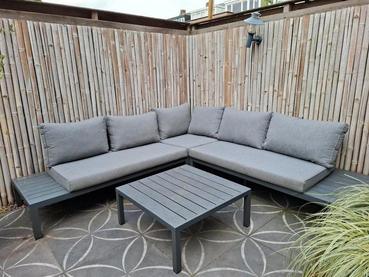 Loungeset + waterdichte kist voor de kussens, Tuin en Terras, Tuinsets en Loungesets, Zo goed als nieuw, Ophalen