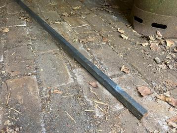 Ijzeren staaf vierkant / 20 mm beschikbaar voor biedingen