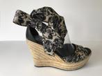 Sandals UGG Lucianna, UGG, Overige kleuren, Zo goed als nieuw, Sandalen of Muiltjes