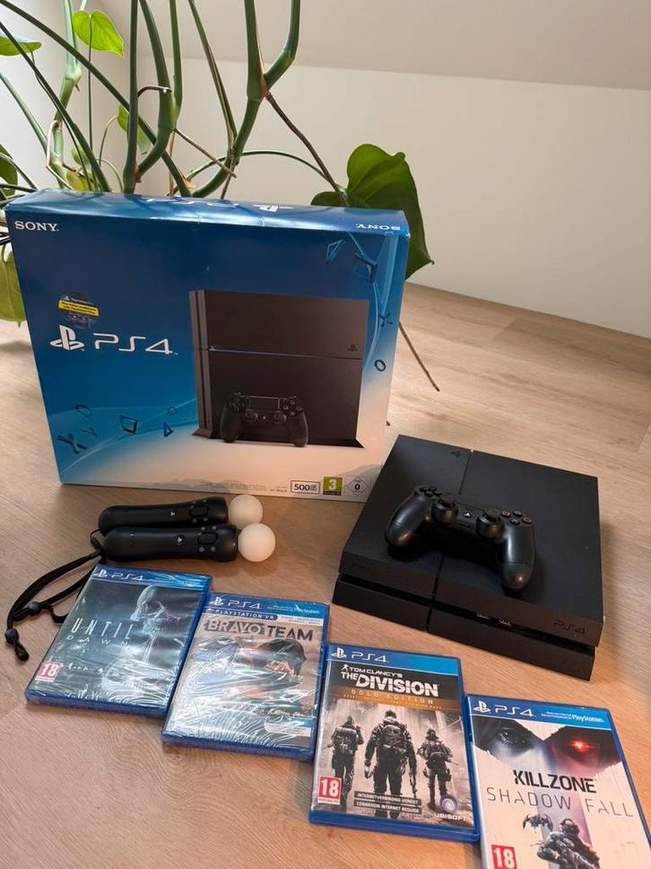 Prijs verlaagd! PlayStation 4+ PS Move + 4 Games (2 sealed), Spelcomputers en Games, Spelcomputers | Sony PlayStation 4, Gebruikt