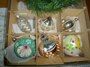 6 oude  vintage glazen kerstballen beschikbaar voor biedingen