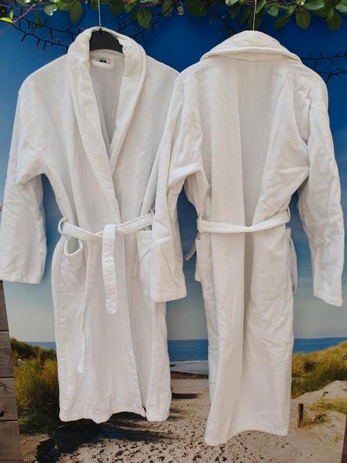 Hema Velours badjas wit 2x L, Kleding | Dames, Pyjama's, Zo goed als nieuw, Ophalen of Verzenden