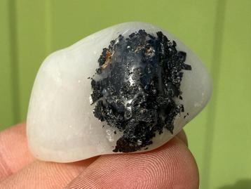 Toermalijn in kwarts edelsteen broekzaksteen mineralen M beschikbaar voor biedingen