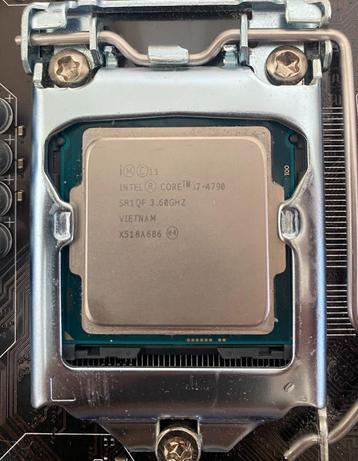 Intel Core i7-4790 CPU – Stock Cooler Gratis! beschikbaar voor biedingen