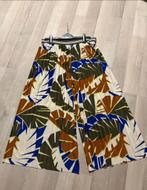 Broek met bladprint - Maat M, Maat 38/40 (M), Overige kleuren, Ophalen of Verzenden, Zo goed als nieuw