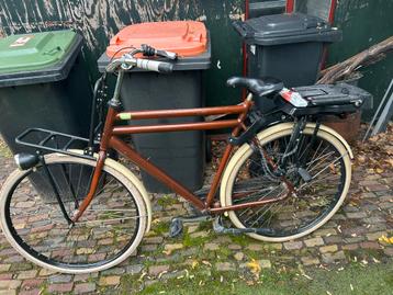 Mooie heren transport fiets beschikbaar voor biedingen