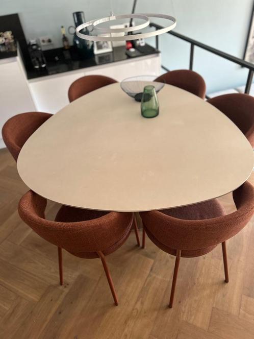 Bree’s New World eetkamertafel, Huis en Inrichting, Tafels | Eettafels, Gebruikt, 100 tot 150 cm, 100 tot 150 cm, Vijf personen of meer