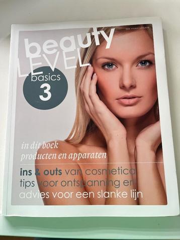 Beautylevel 3 boek | MBO schoonheidsspecialiste niveau 3/4 beschikbaar voor biedingen