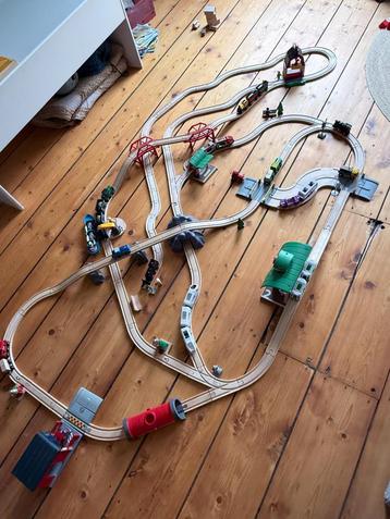 Grote originele BRIO treinset - 100 delig beschikbaar voor biedingen