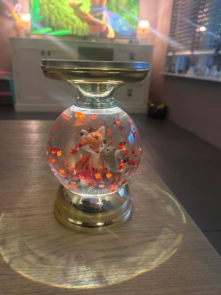 Bath & Body Works Kaarsenhouder met Licht, Huis en Inrichting, Woonaccessoires | Kandelaars en Kaarsen, Zo goed als nieuw, Kandelaar