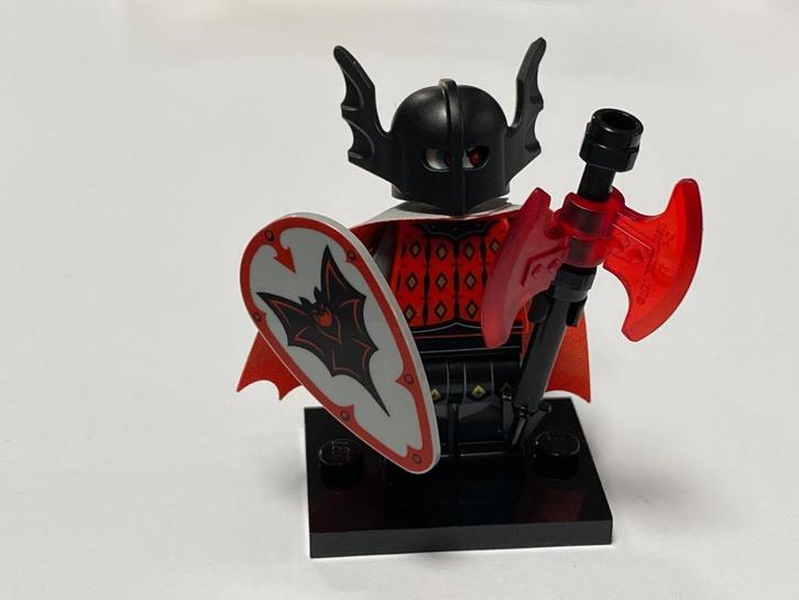 Lego Series 25 Minifiguur col25-3 Vampire Knight, Kinderen en Baby's, Speelgoed | Duplo en Lego, Nieuw, Lego, Complete set, Ophalen of Verzenden