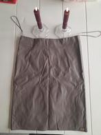 Josh V Taupe Leren Kokerrok Knielengte. M, Maat 38/40 (M), Beige, Ophalen of Verzenden, Zo goed als nieuw