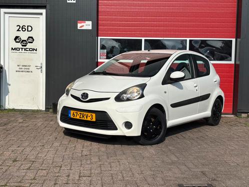 Toyota Aygo 1.0 12V Vvt-i 5DRS 2012 Wit Airco RIJKLAAR, Auto's, Toyota, Bedrijf, Aygo, ABS, Airbags, Airconditioning, Boordcomputer
