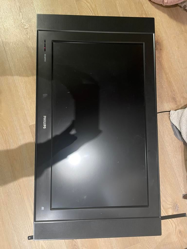 Philps tv met kastje+houder, Ophalen, Philips, 50 Hz, Zo goed als nieuw