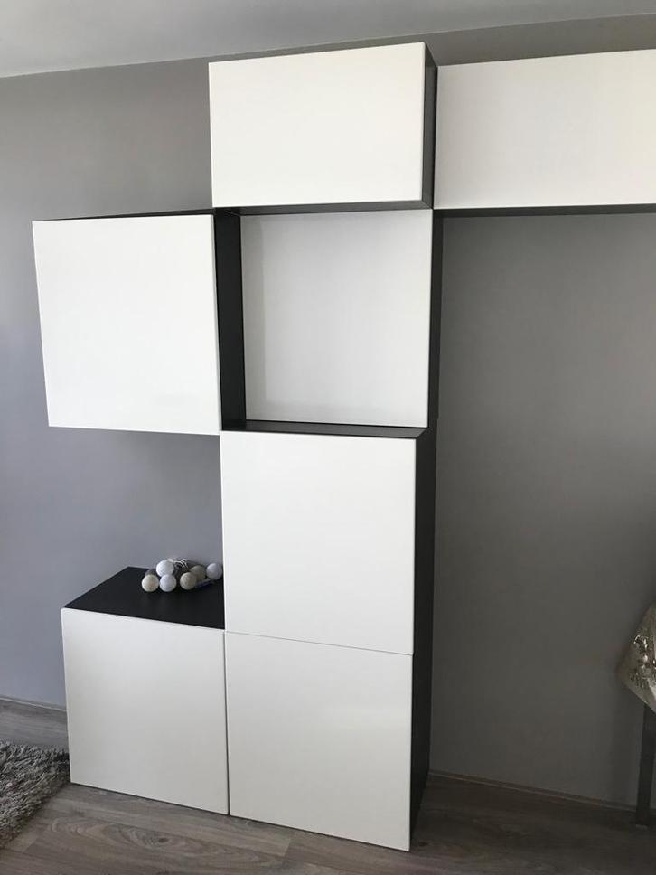 Wandkast, Huis en Inrichting, Kasten | Wandmeubels, Zo goed als nieuw, Minder dan 100 cm, Minder dan 150 cm, 25 tot 50 cm, Met deur(en)