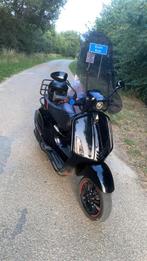 Vespa sprint (2017), Fietsen en Brommers, Scooters | Vespa, Ophalen, Gebruikt, Maximaal 45 km/u, Vespa S