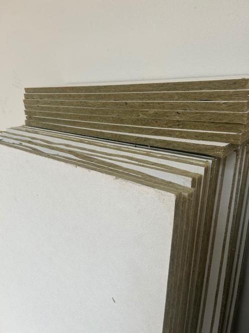 Witte systeemplafondplaten +- 50 m2 met isolatielaag, Doe-het-zelf en Verbouw, Platen en Panelen, Gebruikt, Overige materialen