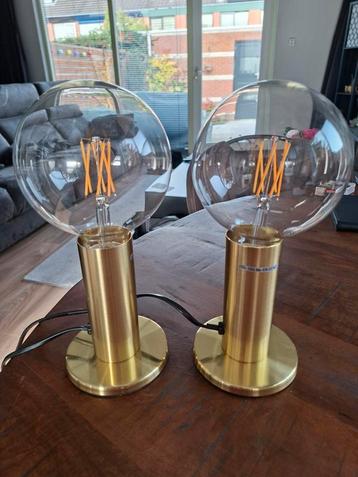 2x tafellamp goudkleurig Inclusief lamp nieuw  beschikbaar voor biedingen