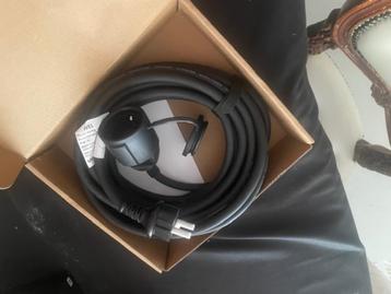 verleng kabel beschikbaar voor biedingen