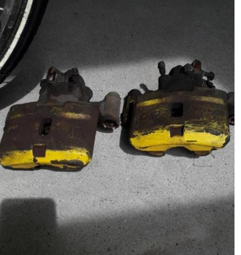 Toyota mr2 sw20 1992+ remklauwen achterzijde links en rechts, Auto diversen, Overige Auto diversen, Ophalen of Verzenden