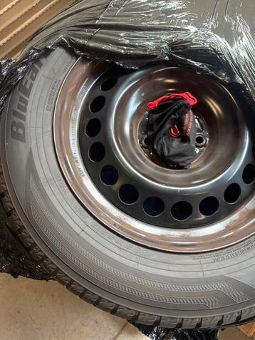 Goedkope winterset universeel 225/65R17 rad 7Jx17 beschikbaar voor biedingen