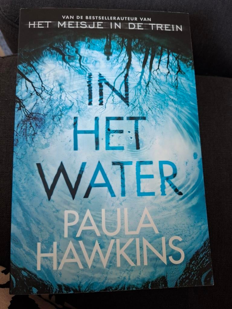 Leesboek in het water, Ophalen, Zo goed als nieuw, Paula hawkins