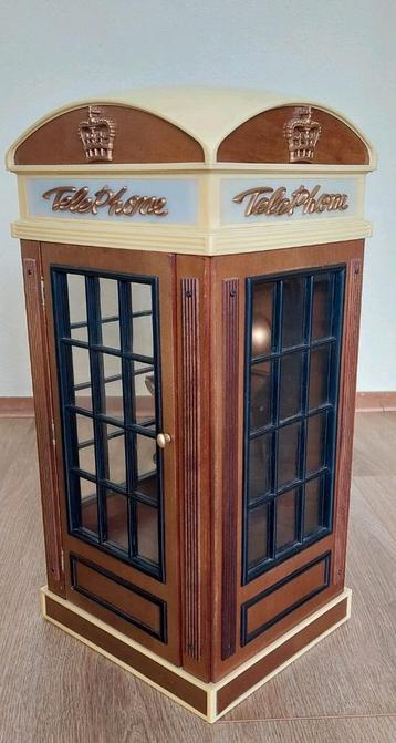 Engelse Telefooncel Radio – Vintage Blikvanger – AM/FM 49cm beschikbaar voor biedingen