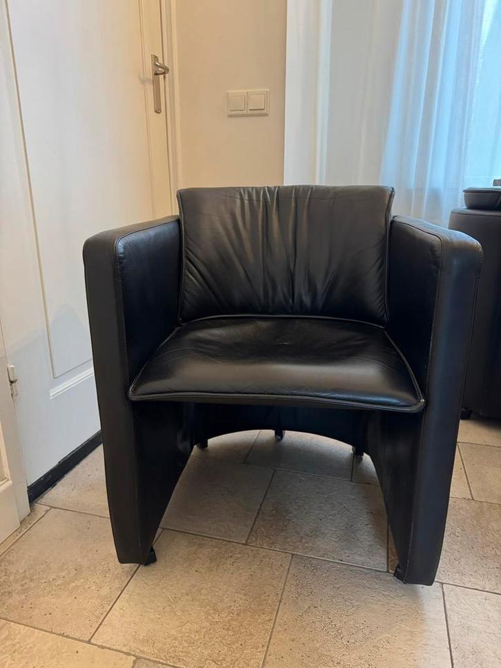 Leolux Fabio Eetkamerstoelen - op wieltjes alleen ophalen, Huis en Inrichting, Fauteuils, Gebruikt, Leer, 50 tot 75 cm, Minder dan 75 cm