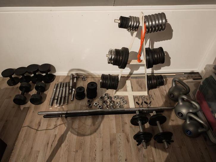 Fitness gewichten halters & stangen & zwaar stevig standaard, Sport en Fitness, Fitnessmaterialen, Zo goed als nieuw, Ophalen
