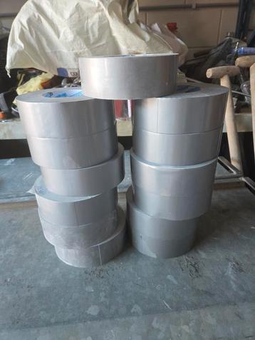 13 rollen duct tape beschikbaar voor biedingen