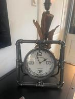 Industriële Metalen Klok, Ophalen of Verzenden, Zo goed als nieuw, Analoog