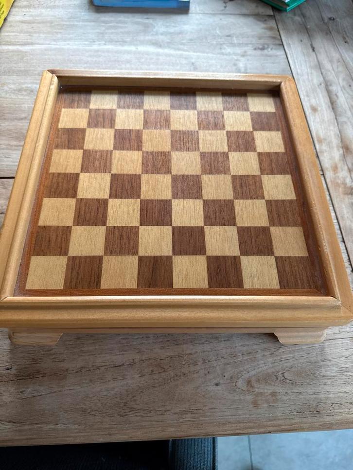 Houten Spelletjesdoos - Schaak, Backgammon, Meer!, Hobby en Vrije tijd, Gezelschapsspellen | Bordspellen, Nieuw, Een of twee spelers