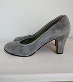 Fred de la Bretoniere pumps,  grijs suède, maat 41, Ophalen of Verzenden, Zo goed als nieuw, Grijs
