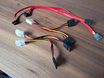 6x Interne kabel aanbod 1x IDE 2x Sata/Sata en 3x Pata/Sata beschikbaar voor biedingen