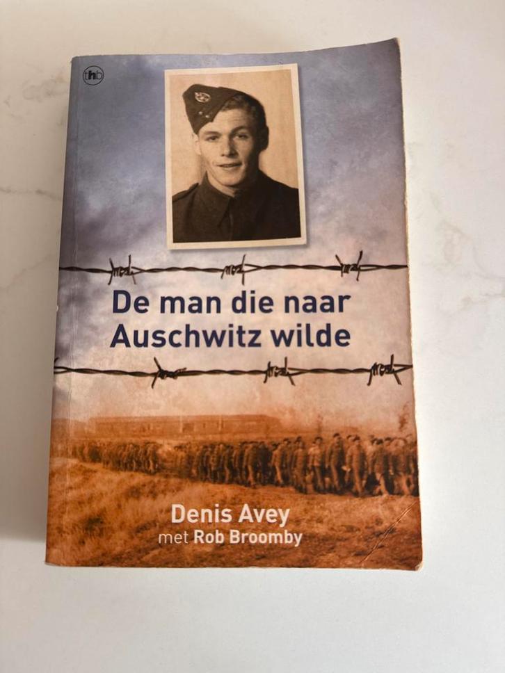 De man die naar Auschwitz wilde - Denis Avey, Boeken, Oorlog en Militair, Gelezen, Ophalen of Verzenden