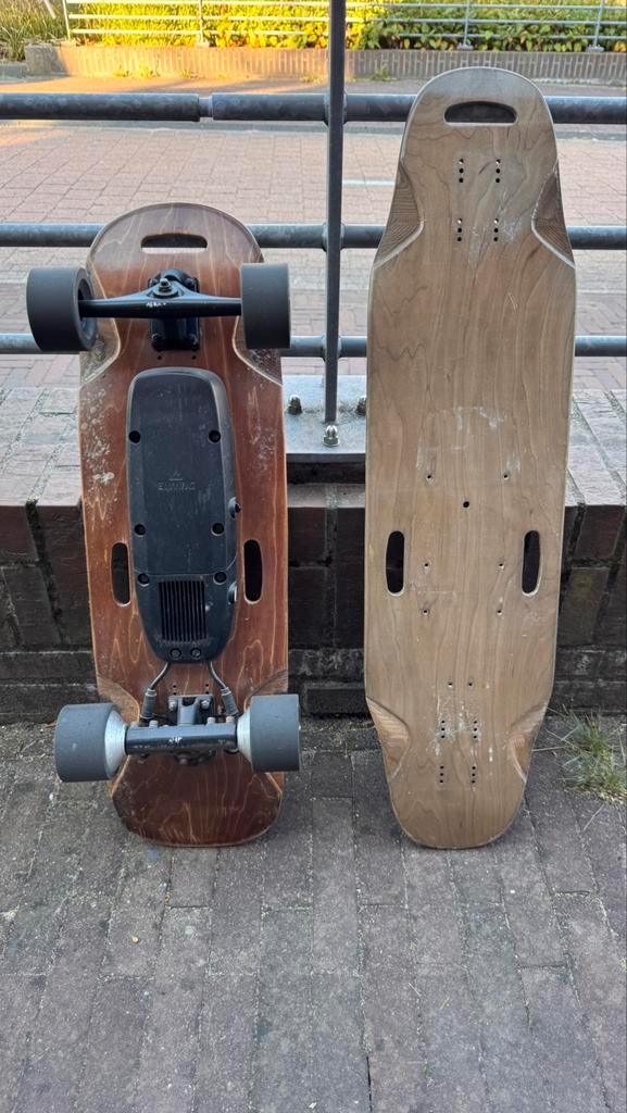 Elwing elektrische skateboard – compleet met extra deck, Sport en Fitness, Skateboarden, Zo goed als nieuw, Skateboard, Longboard