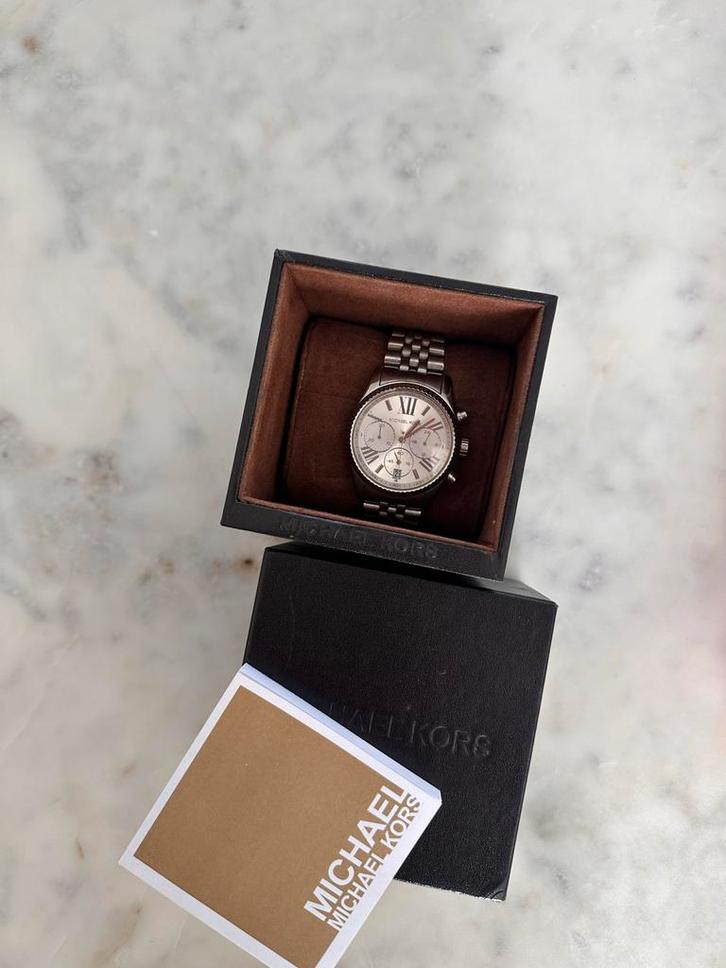 Michael Kors MK5555 Zilver Horloge - Perfecte Staat!, Sieraden, Tassen en Uiterlijk, Horloges | Dames, Zo goed als nieuw, Polshorloge