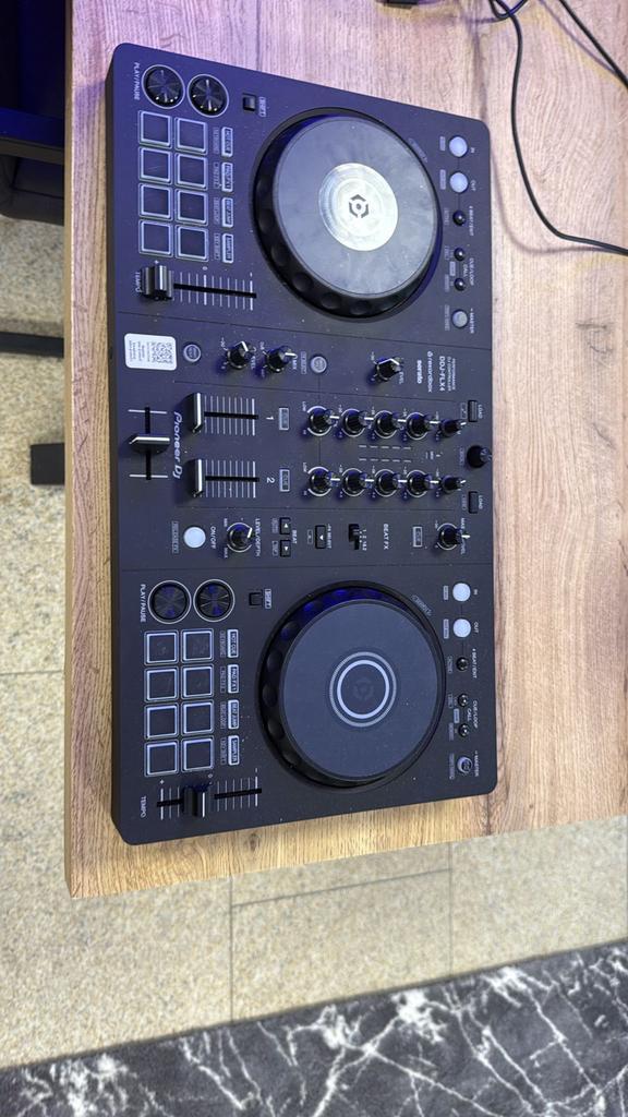 Pioneer DDJ-FLX4 DJ Controller - Perfect voor Beginners!, Muziek en Instrumenten, Dj-sets en Draaitafels, Zo goed als nieuw, Dj-set