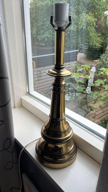 2 zware lampvoeten beschikbaar voor biedingen